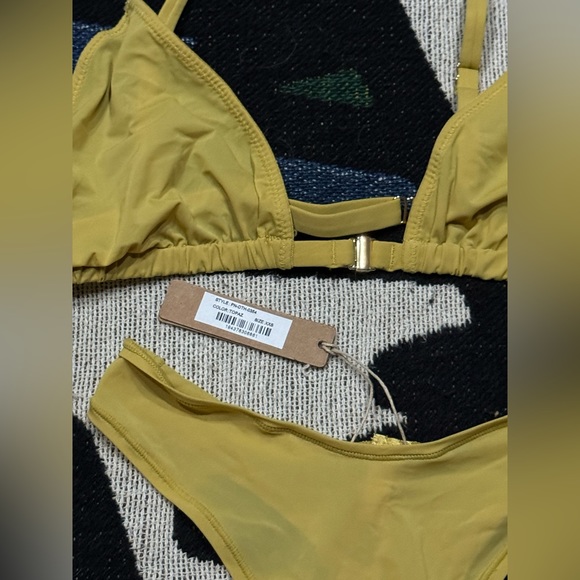 Skims Set - Picture 3 of 3